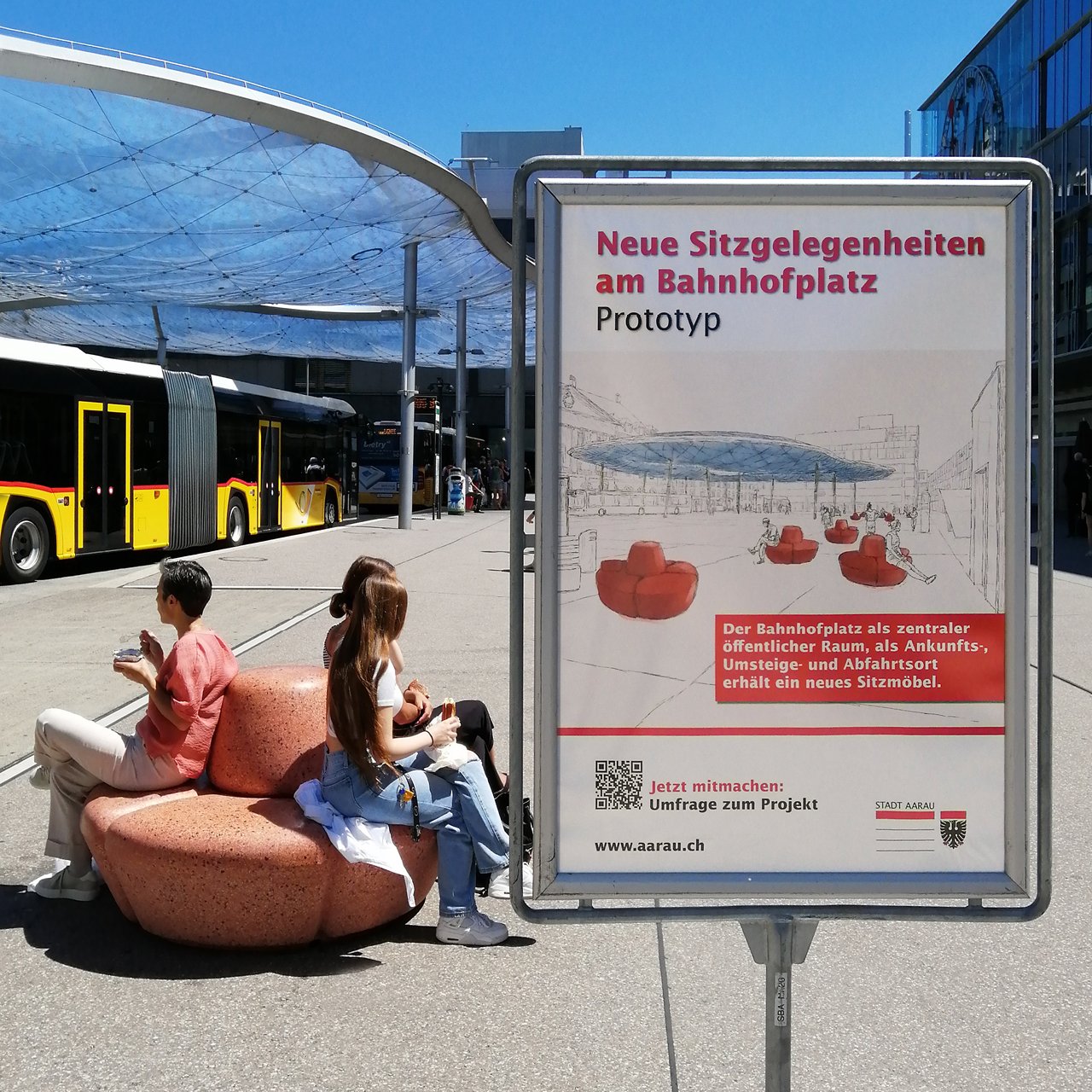 Stadt Aarau - Neues Sitzen am Bahnhofplatz